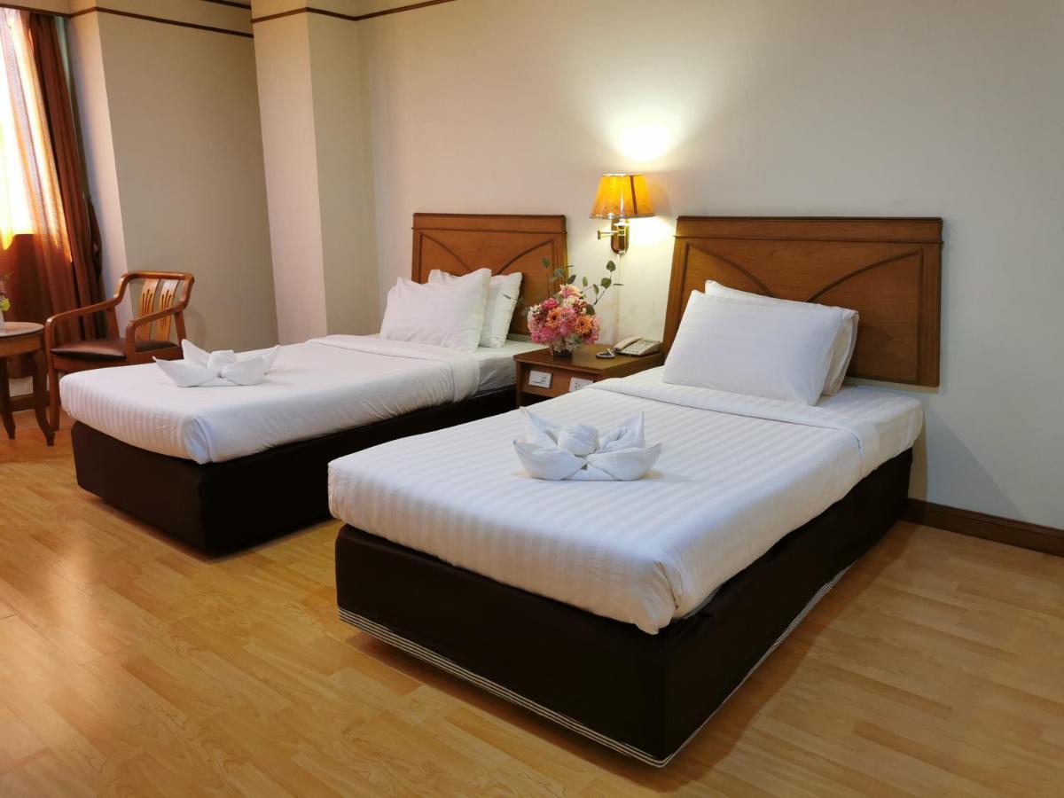 Morakot Twin Chumphon Otel Dış mekan fotoğraf