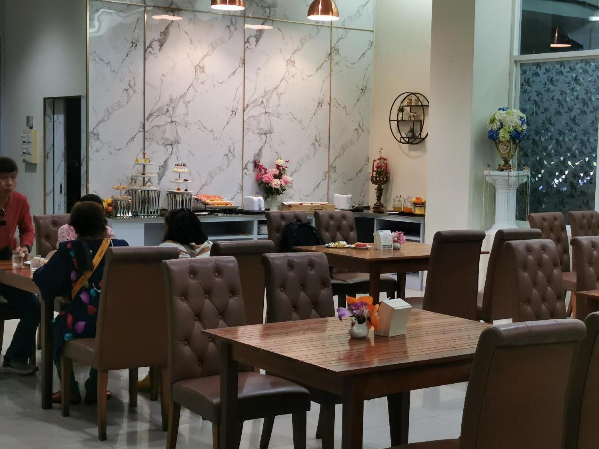 Morakot Twin Chumphon Otel Dış mekan fotoğraf