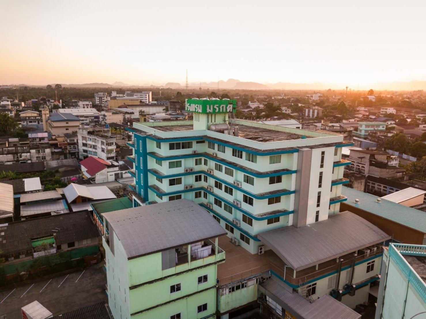 Morakot Twin Chumphon Otel Dış mekan fotoğraf