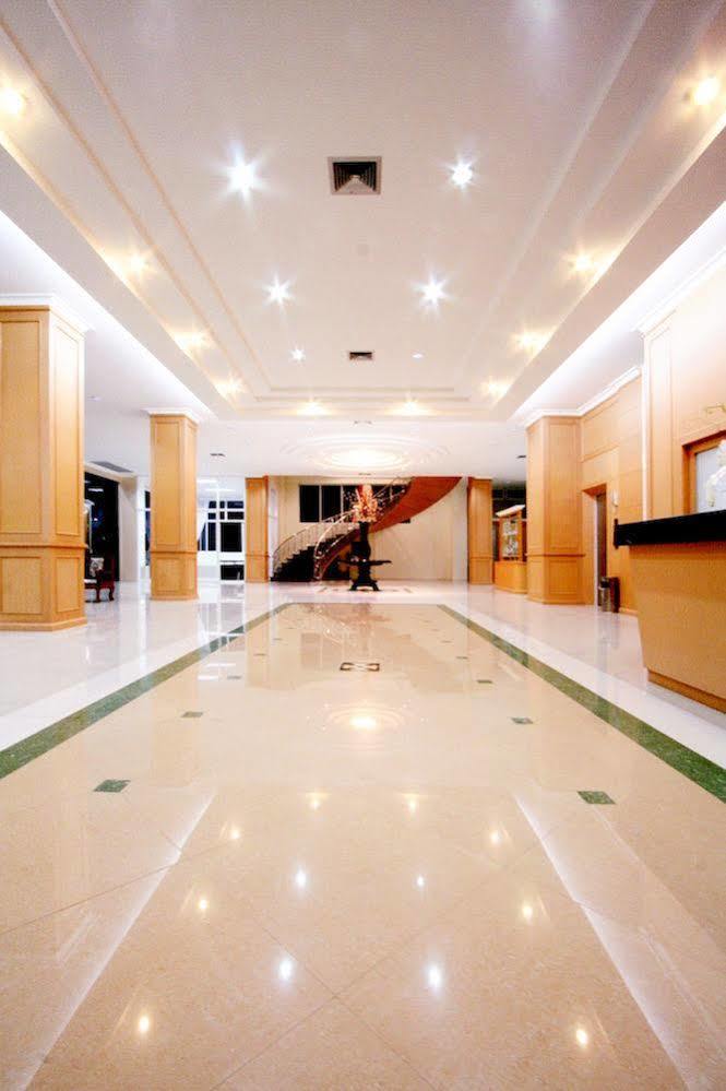 Morakot Twin Chumphon Otel Dış mekan fotoğraf