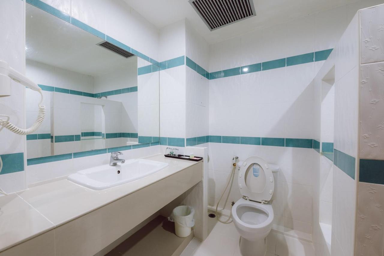 Morakot Twin Chumphon Otel Dış mekan fotoğraf